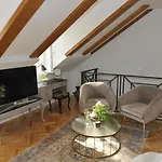 Merla Luxury Rooms